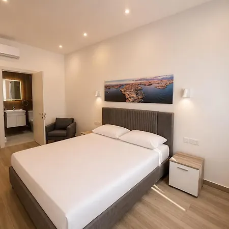 Il-kenn Ta Roza Maisonette