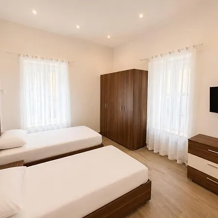 Il-kenn Ta Roza Maisonette *